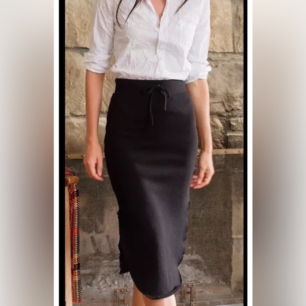 Frank & Eileen Black Pencil Skirt
